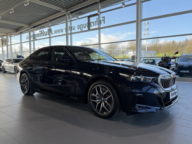 BMW i5 eDrive40 M Sport Active PDC Adaptiver LED RPA Ansicht 5 für Fahrzeugdetailseite