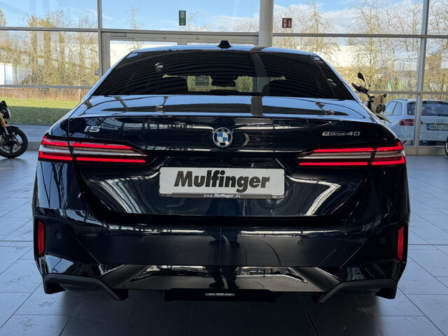 BMW i5 eDrive40 M Sport Active PDC Adaptiver LED RPA Ansicht 7 für Fahrzeugdetailseite