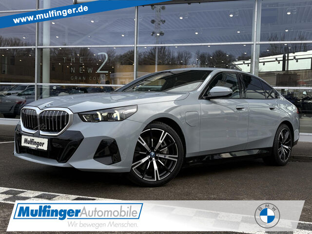 BMW 550 e xDr.M Sport ACC SurView HUD Bow+Wil.AHK 20 Ansicht 1 für Fahrzeugdetailseite