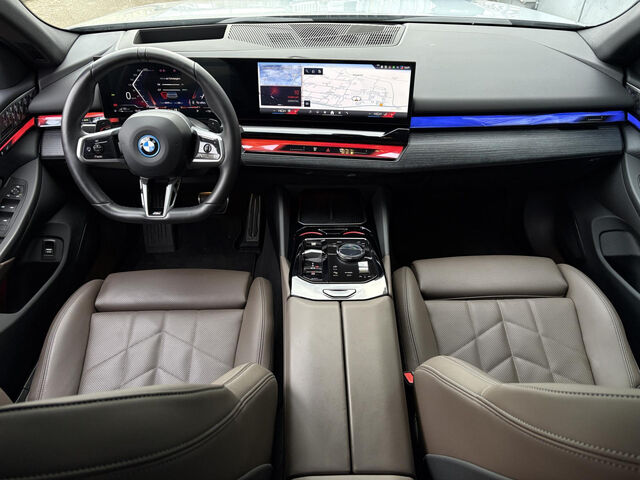 BMW 550 e xDr.M Sport ACC SurView HUD Bow+Wil.AHK 20 Ansicht 11 für Fahrzeugdetailseite