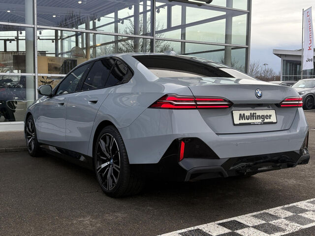 BMW 550 e xDr.M Sport ACC SurView HUD Bow+Wil.AHK 20 Ansicht 8 für Fahrzeugdetailseite