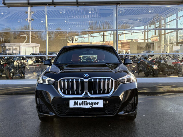 BMW iX1 xDr.30 M Sport HUD ACC SurView Lenkradh.AHK Ansicht 4 für Fahrzeugdetailseite