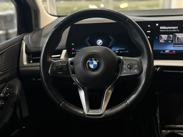BMW 218 Active Tourer 218d ActiveT.Aut.Navi driving Ass ada LED RFK Ansicht 11 für Fahrzeugdetailseite