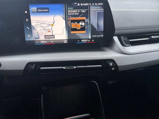 BMW 218 Active Tourer 218d ActiveT.Aut.Navi driving Ass ada LED RFK Ansicht 14 für Fahrzeugdetailseite