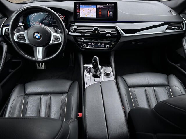 BMW M550 i xDrive SurView HUD ACC Glasd.SoftCl.HK.19 Ansicht 10 für Fahrzeugdetailseite