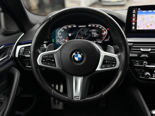 BMW M550 i xDrive SurView HUD ACC Glasd.SoftCl.HK.19 Ansicht 11 für Fahrzeugdetailseite