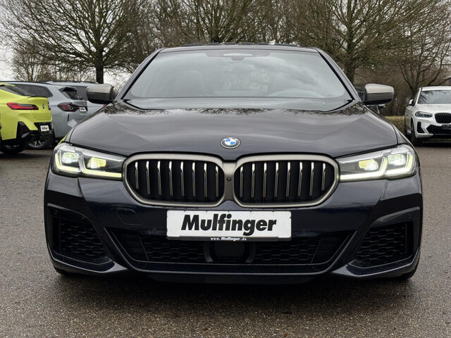 BMW M550 i xDrive SurView HUD ACC Glasd.SoftCl.HK.19 Ansicht 4 für Fahrzeugdetailseite
