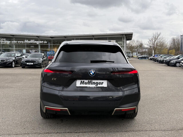 BMW iX x40 Sky HUD ACC SurView Laser Massage AHK 22 Ansicht 7 für Fahrzeugdetailseite