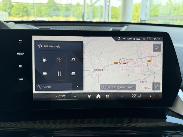 BMW X1 sDrive20i X Line Sel. Beam SurrView Adapt LED Ansicht 14 für Fahrzeugdetailseite