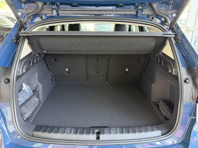 BMW X1 sDrive20i X Line Sel. Beam SurrView Adapt LED Ansicht 15 für Fahrzeugdetailseite
