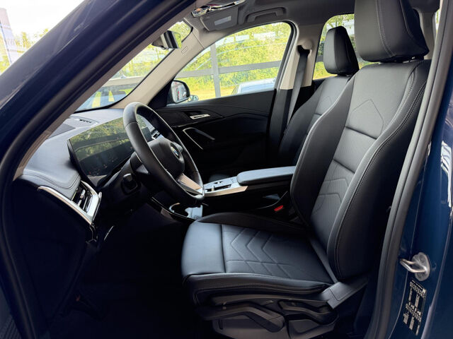 BMW X1 sDrive20i X Line Sel. Beam SurrView Adapt LED Ansicht 9 für Fahrzeugdetailseite