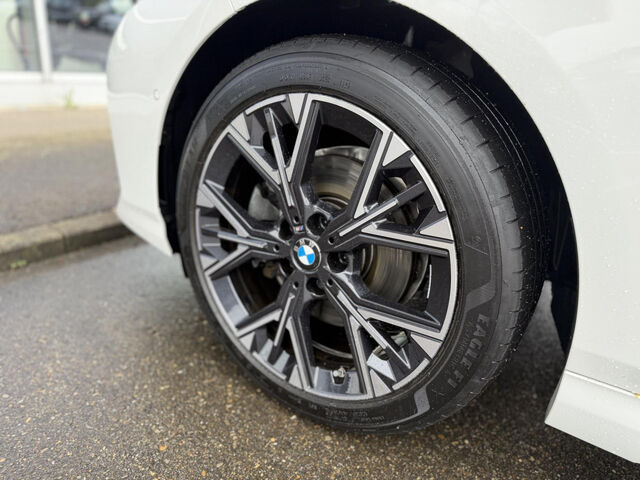 BMW 220 i GC M Sport HUD SuView Lenkradh.LiveProf.18 Ansicht 9 für Fahrzeugdetailseite
