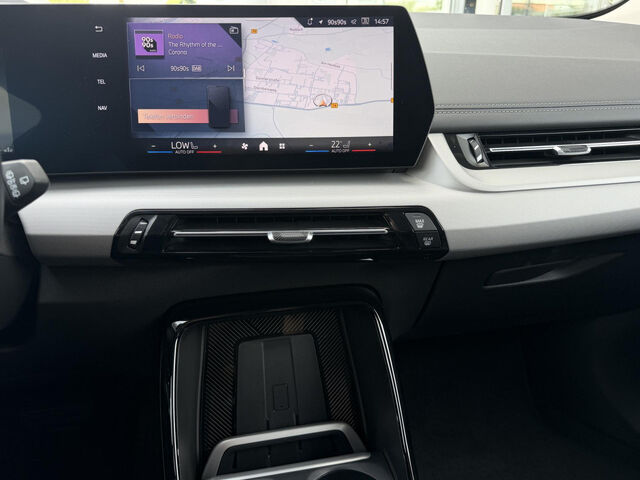 BMW 220 Active Tourer 220i AT.HUD ACC SuView Ad-LED Komfz.Sitzh.AHK Ansicht 14 für Fahrzeugdetailseite