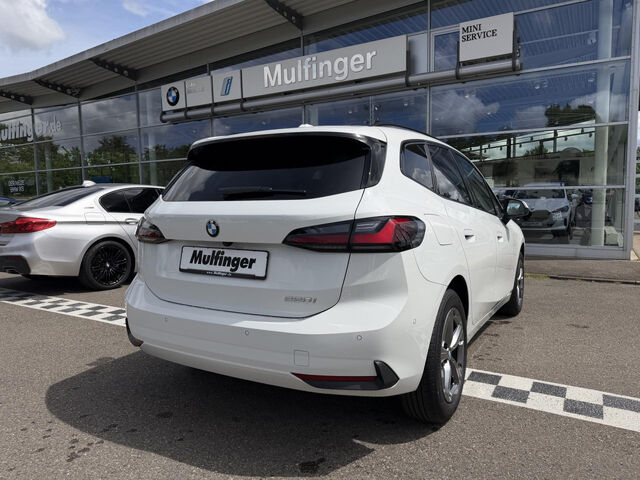 BMW 220 Active Tourer 220i AT.HUD ACC SuView Ad-LED Komfz.Sitzh.AHK Ansicht 8 für Fahrzeugdetailseite