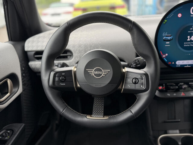 MINI Cooper C Paket S Favoured HUD Kamera Lenkradh. Ansicht 11 für Fahrzeugdetailseite