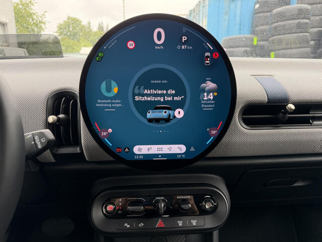 MINI Cooper C Paket S Favoured HUD Kamera Lenkradh. Ansicht 13 für Fahrzeugdetailseite