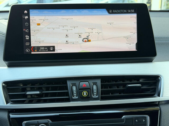 BMW X2 s20i Modell M Sport HUD Kamera Sitzh. LED 19 Ansicht 14 für Fahrzeugdetailseite