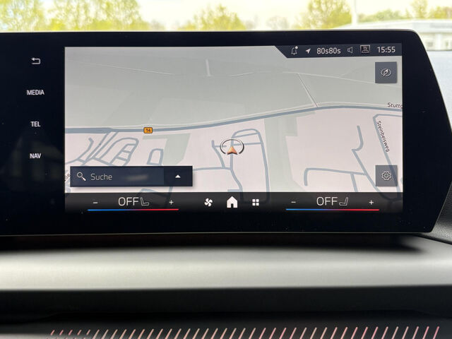 BMW 120 i HUD SurView PanoD.LiveProf.Sitzh.Ad-LED 17 Ansicht 12 für Fahrzeugdetailseite