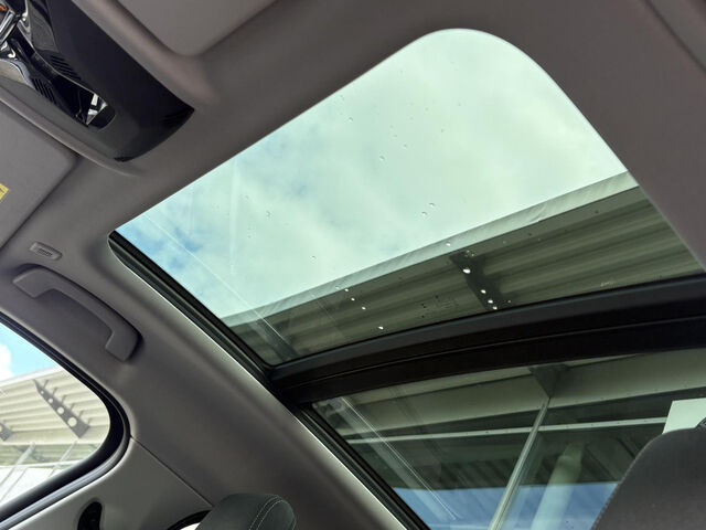 BMW 120 i HUD SurView PanoD.LiveProf.Sitzh.Ad-LED 17 Ansicht 14 für Fahrzeugdetailseite