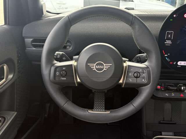 MINI Cooper C KomfZ PanoD Paket L HUD Har/Kar PaAsPlus Ansicht 10 für Fahrzeugdetailseite