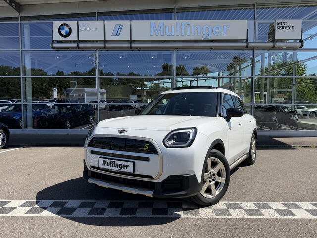 MINI Cooper SE Countryman Countryman SE ALL 4 HUD AHK PanoD SportS PaAs Ansicht 2 für Fahrzeugdetailseite