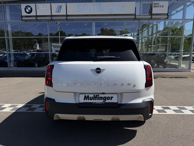 MINI Cooper SE Countryman Countryman SE ALL 4 HUD AHK PanoD SportS PaAs Ansicht 7 für Fahrzeugdetailseite