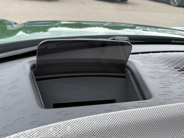 MINI Cooper C Favoured Trim LED HUD KomfZ LenkradH Ansicht 11 für Fahrzeugdetailseite