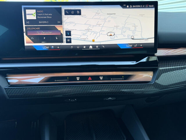 BMW i5 e40 M Sport HUD ACC Bo+Wi.Memory SurView 20 Ansicht 12 für Fahrzeugdetailseite