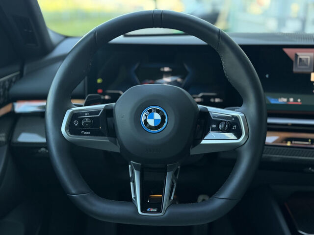 BMW i5 e40 M Sport HUD ACC Bo+Wi.Memory SurView 20 Ansicht 7 für Fahrzeugdetailseite