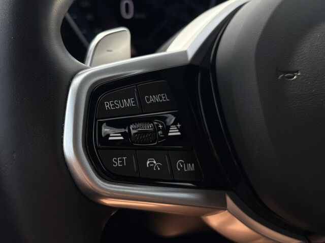 BMW 320 i T.M Sport Pro ACC Kamera Live-Navi Ha/Ka. Ansicht 12 für Fahrzeugdetailseite