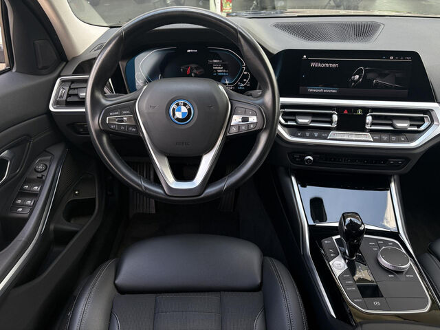BMW 320 e Sports.LiveProf.HiFi Temp.Sitzh.Lordose 17 Ansicht 11 für Fahrzeugdetailseite