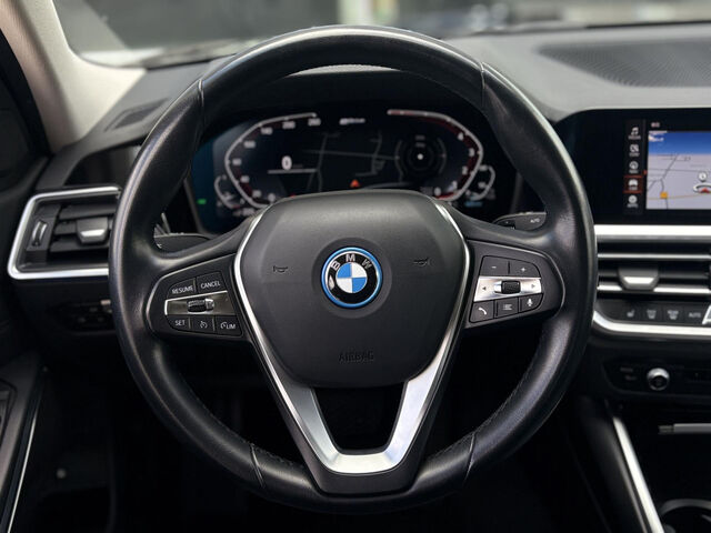 BMW 320 e Sports.LiveProf.HiFi Temp.Sitzh.Lordose 17 Ansicht 12 für Fahrzeugdetailseite