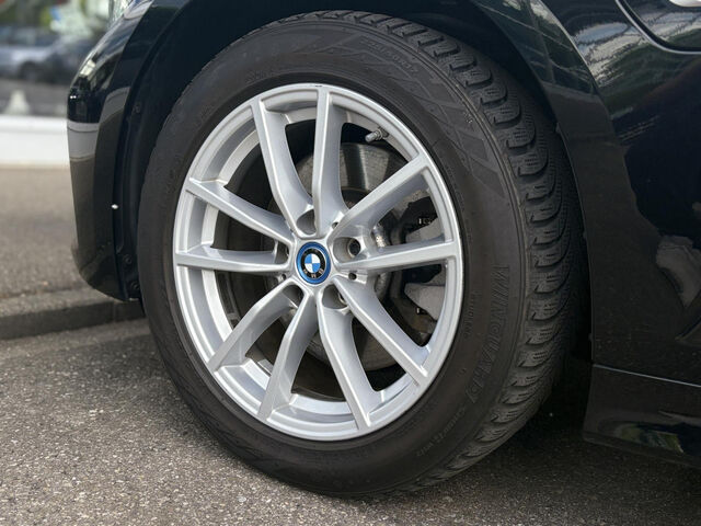 BMW 320 e Sports.LiveProf.HiFi Temp.Sitzh.Lordose 17 Ansicht 9 für Fahrzeugdetailseite