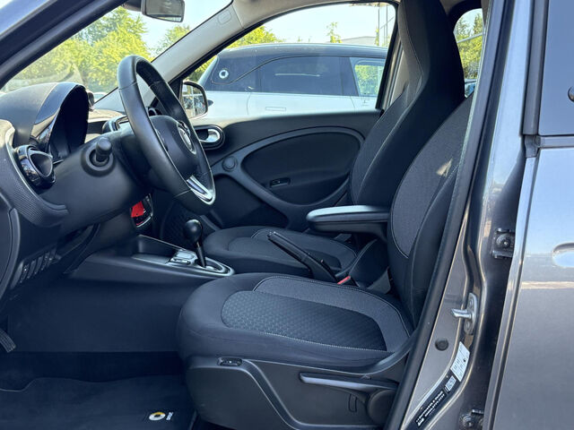 SMART ForFour Smart forfour EQ passion Navi Sitz+Lenkradh.Klimau Ansicht 10 für Fahrzeugdetailseite