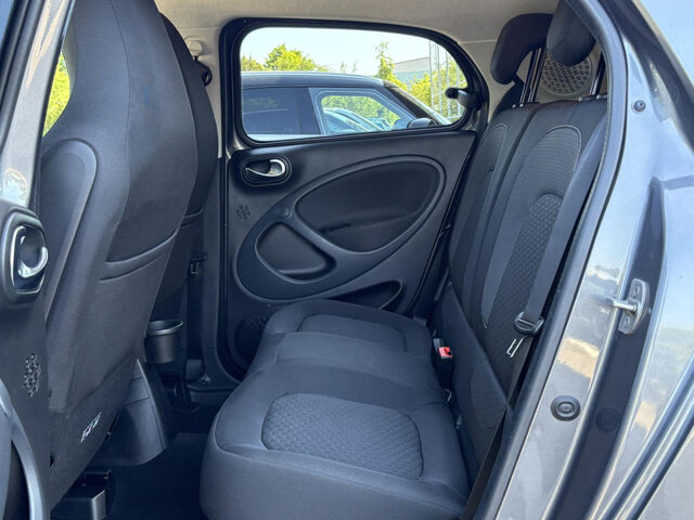 SMART ForFour Smart forfour EQ passion Navi Sitz+Lenkradh.Klimau Ansicht 15 für Fahrzeugdetailseite