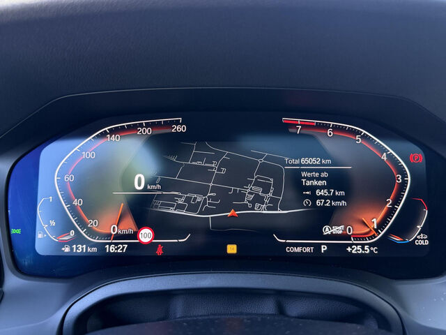 BMW 330 i xDrive M Sport Leder GlasD.Laser HiFi 19 Ansicht 10 für Fahrzeugdetailseite
