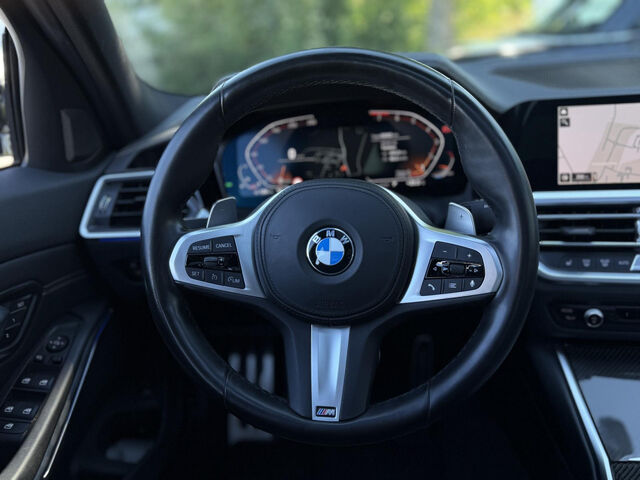 BMW 330 i xDrive M Sport Leder GlasD.Laser HiFi 19 Ansicht 9 für Fahrzeugdetailseite