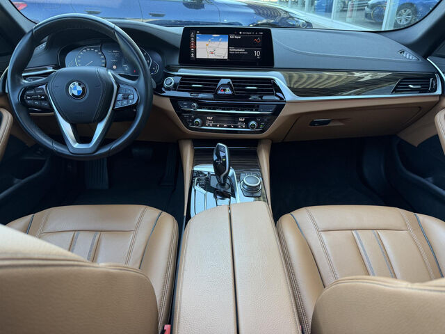 BMW 520 d T.Leder ACC PanoD.Kamera Navi HiFi Soft AHK Ansicht 10 für Fahrzeugdetailseite