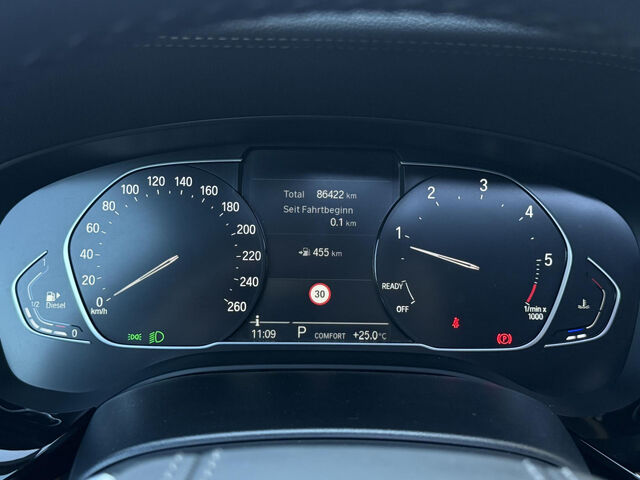 BMW 520 d T.Leder ACC PanoD.Kamera Navi HiFi Soft AHK Ansicht 13 für Fahrzeugdetailseite