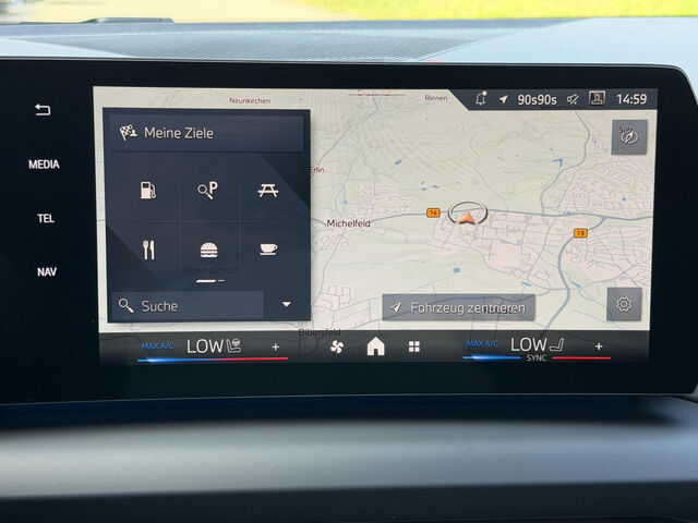 BMW 120 M Sport Pro LiveProf HUD ACC SuView Sitzh19 Ansicht 12 für Fahrzeugdetailseite