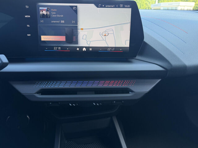BMW 123 i xDr. M Sport LiveProf HUD ACC SuView H/K.19 Ansicht 13 für Fahrzeugdetailseite