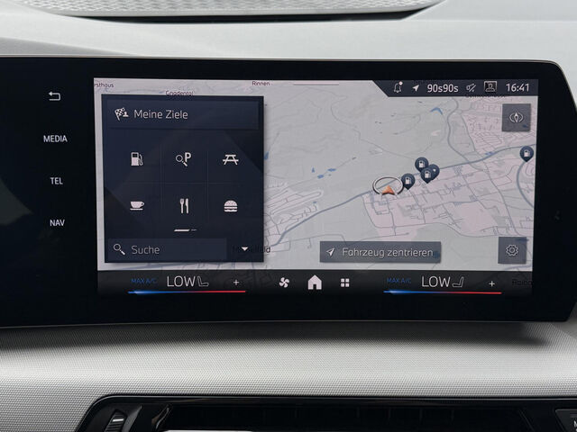 BMW 220 Active Tourer 220i ActiveTourer HUD ACC SurView LiveProf.AHK Ansicht 15 für Fahrzeugdetailseite