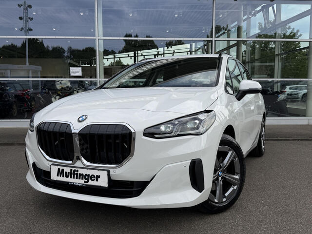 BMW 220 Active Tourer 220i ActiveTourer HUD ACC SurView LiveProf.AHK Ansicht 2 für Fahrzeugdetailseite