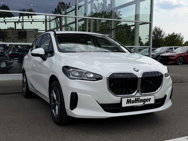 BMW 220 Active Tourer 220i ActiveTourer HUD ACC SurView LiveProf.AHK Ansicht 5 für Fahrzeugdetailseite