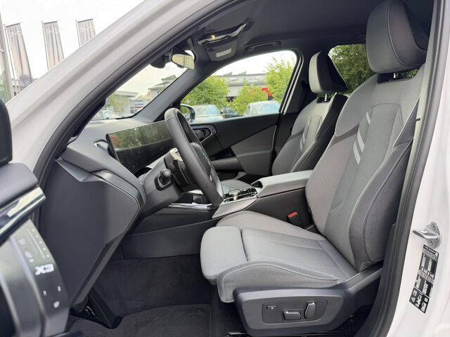 BMW X3 x20d Sports.Park/-Driv-Ass.Kamera Live-Navi Ansicht 10 für Fahrzeugdetailseite