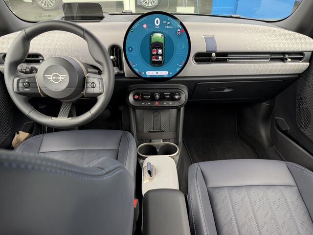 MINI Cooper C Favoured Trim Sitzh. Lenkradh. HUD 17 Ansicht 11 für Fahrzeugdetailseite