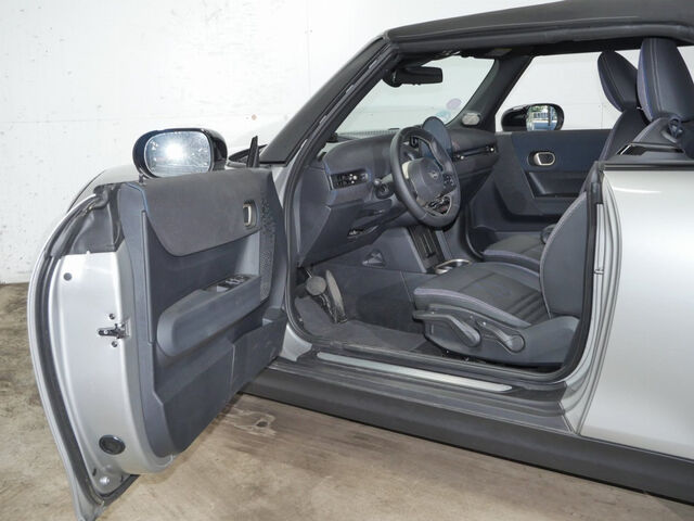 MINI Cooper C Cabrio Classic Trim Sitzh. Lenkradh.17 Ansicht 9 für Fahrzeugdetailseite