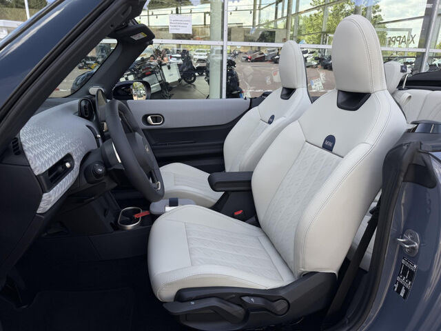 MINI Cooper C Cabrio Favoured Trim Lenkradh. H/K.17 Ansicht 9 für Fahrzeugdetailseite