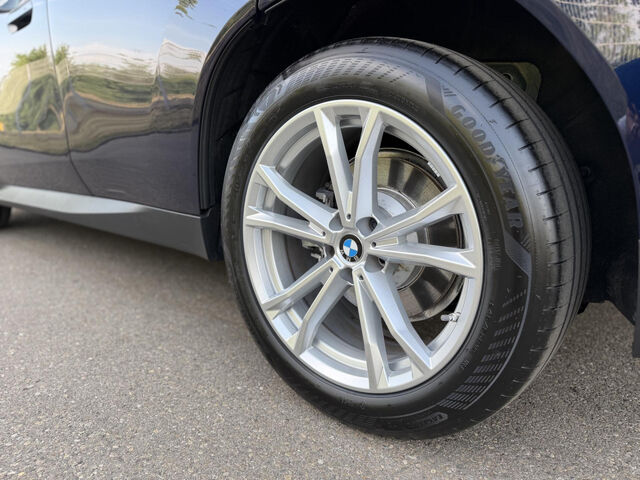 BMW X3 20d xDrive LiveProf HUD ACC Memory SuView 19 Ansicht 6 für Fahrzeugdetailseite
