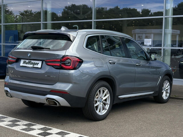 BMW X3 x30e Sports. Lenkradh. Navi Kamera Sitzh.AHK Ansicht 8 für Fahrzeugdetailseite